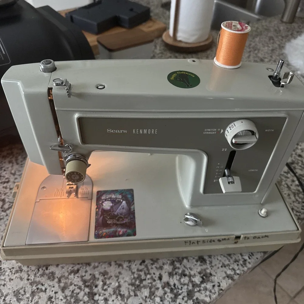 Vintage Sears Kenmore 5186 Sewing Machine w/ Foot Pedal Grannycore Well made